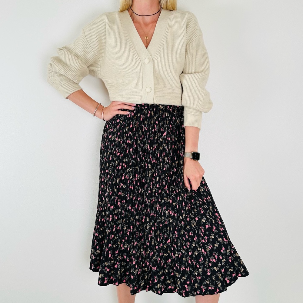 New Metro Wear black floral pleated midi skirt - Picture 5 of 12